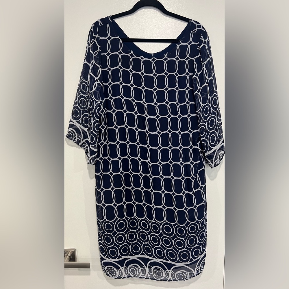 Peruzzi Lightweight Dress